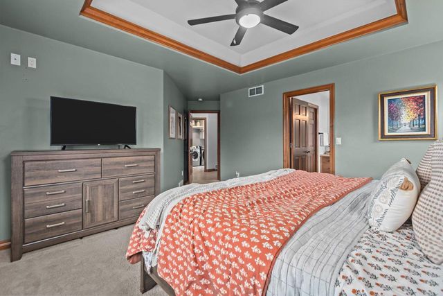 2304 HAYSACHER COURT, Kaukauna, WI 54130