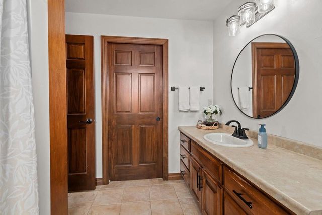 2304 HAYSACHER COURT, Kaukauna, WI 54130