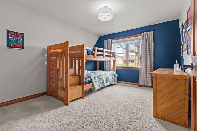 2304 HAYSACHER COURT, Kaukauna, WI 54130