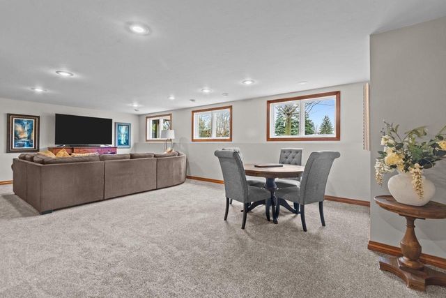 2304 HAYSACHER COURT, Kaukauna, WI 54130