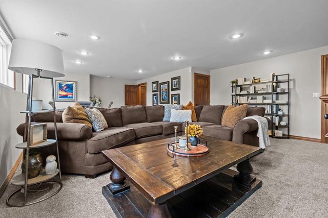 2304 HAYSACHER COURT, Kaukauna, WI 54130