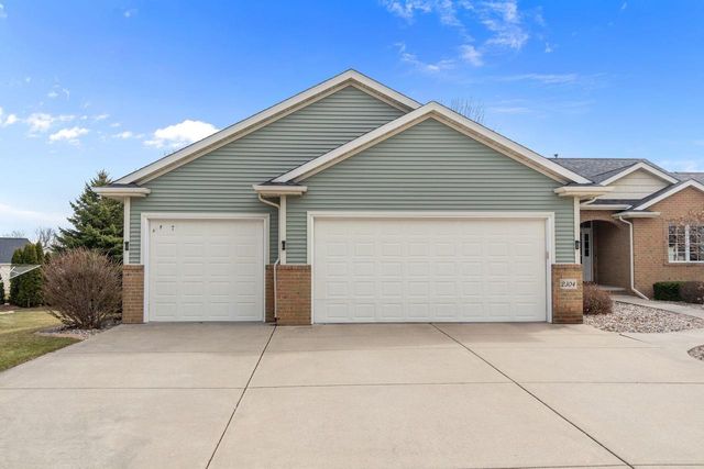 2304 HAYSACHER COURT, Kaukauna, WI 54130