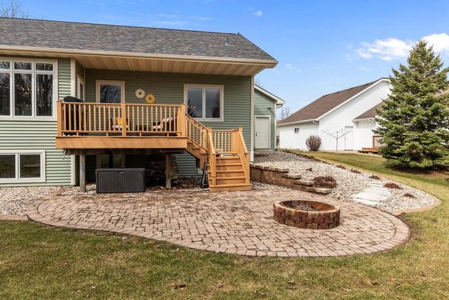 2304 HAYSACHER COURT, Kaukauna, WI 54130