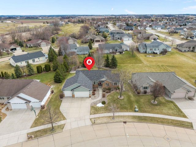 2304 HAYSACHER COURT, Kaukauna, WI 54130
