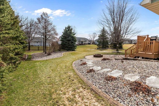 2304 HAYSACHER COURT, Kaukauna, WI 54130