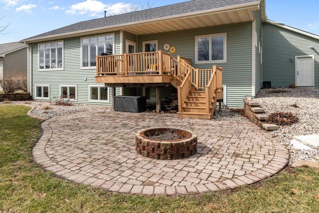 2304 HAYSACHER COURT, Kaukauna, WI 54130