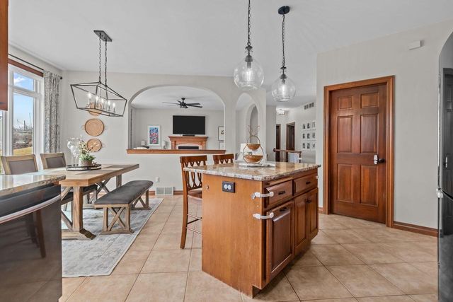 2304 HAYSACHER COURT, Kaukauna, WI 54130