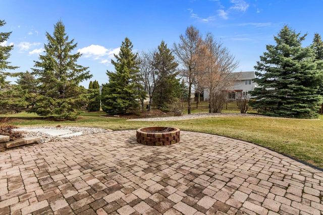2304 HAYSACHER COURT, Kaukauna, WI 54130