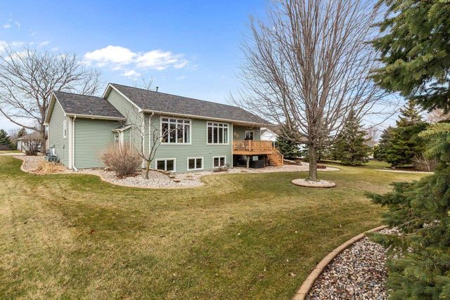 2304 HAYSACHER COURT, Kaukauna, WI 54130