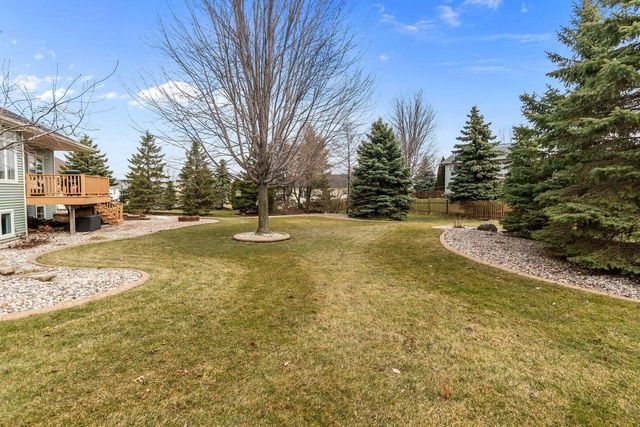 2304 HAYSACHER COURT, Kaukauna, WI 54130