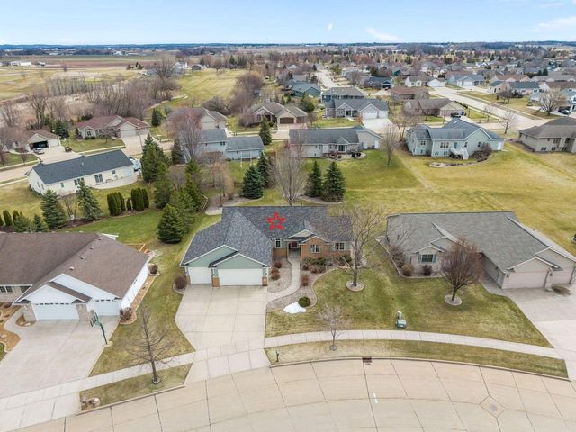 2304 HAYSACHER COURT, Kaukauna, WI 54130