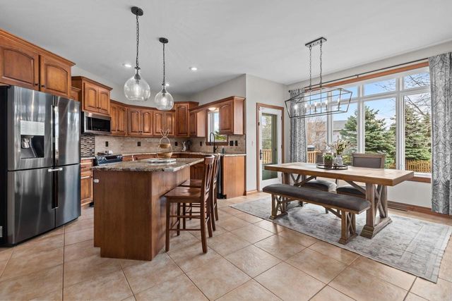 2304 HAYSACHER COURT, Kaukauna, WI 54130