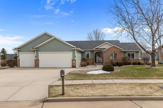 2304 HAYSACHER COURT, Kaukauna, WI 54130