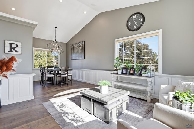 5299 CONIFER LN, Rapid City, SD 57702