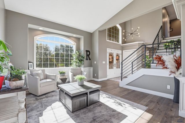 5299 CONIFER LN, Rapid City, SD 57702