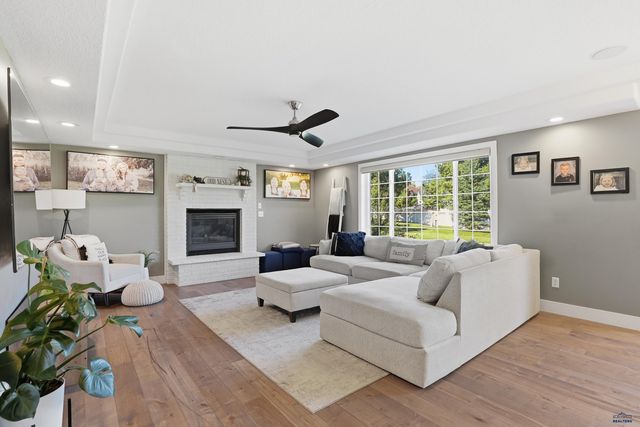 5299 CONIFER LN, Rapid City, SD 57702