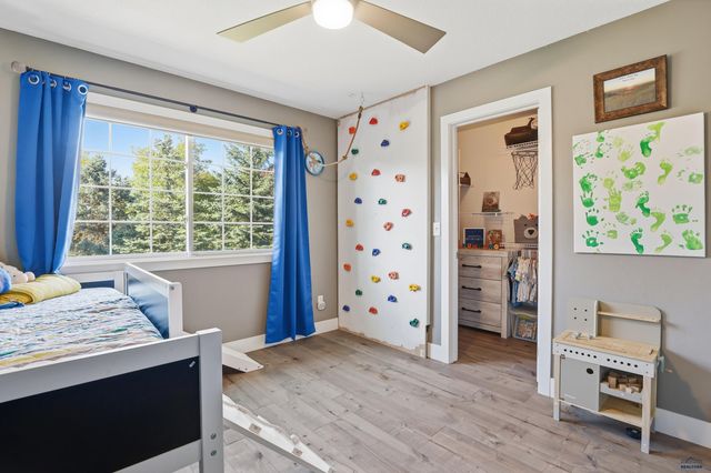 5299 CONIFER LN, Rapid City, SD 57702