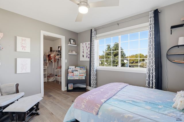 5299 CONIFER LN, Rapid City, SD 57702