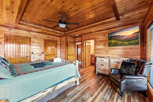 1440 Eagle Cloud Way, Sevierville, TN 37862