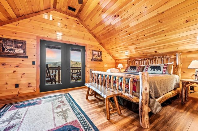 1440 Eagle Cloud Way, Sevierville, TN 37862