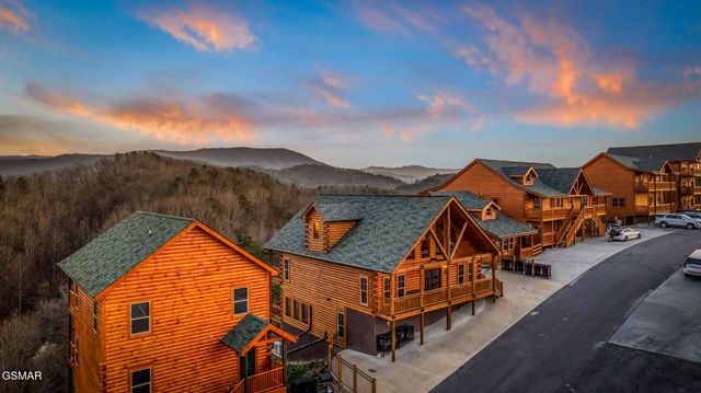 1440 Eagle Cloud Way, Sevierville, TN 37862