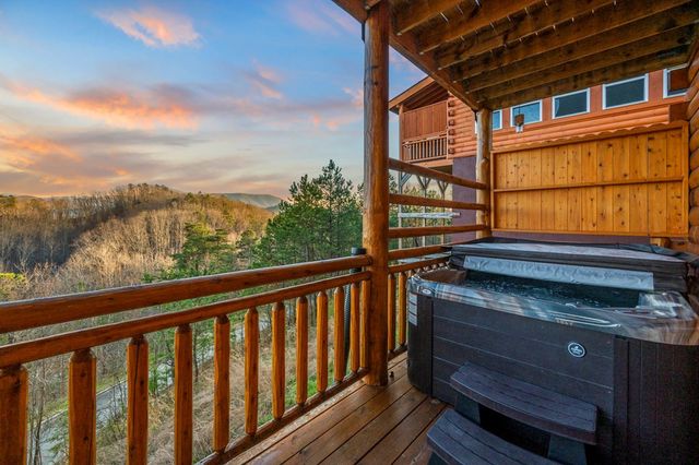 1440 Eagle Cloud Way, Sevierville, TN 37862