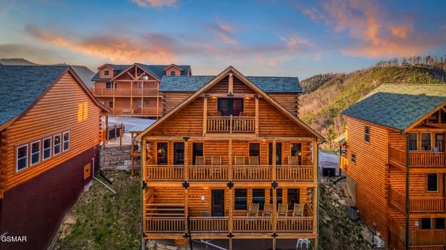 1440 Eagle Cloud Way, Sevierville, TN 37862