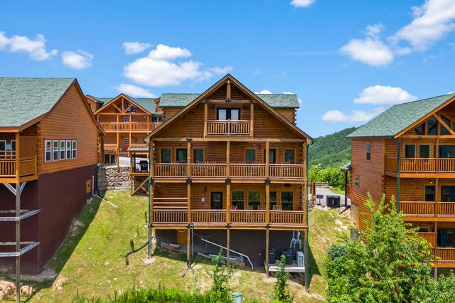 1440 Eagle Cloud Way, Sevierville, TN 37862