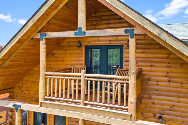 1440 Eagle Cloud Way, Sevierville, TN 37862