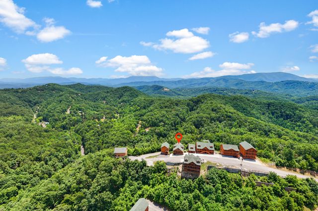 1440 Eagle Cloud Way, Sevierville, TN 37862