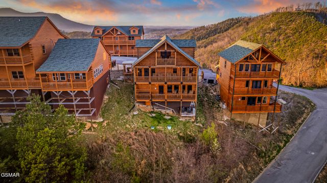 1440 Eagle Cloud Way, Sevierville, TN 37862