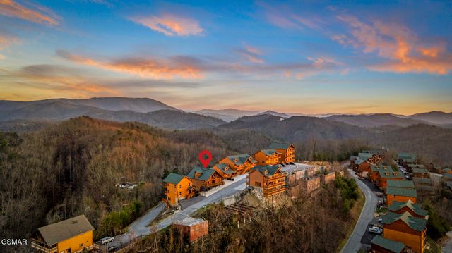 1440 Eagle Cloud Way, Sevierville, TN 37862