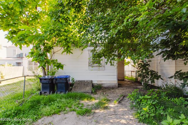 2012 Bank St, Louisville, KY 40203