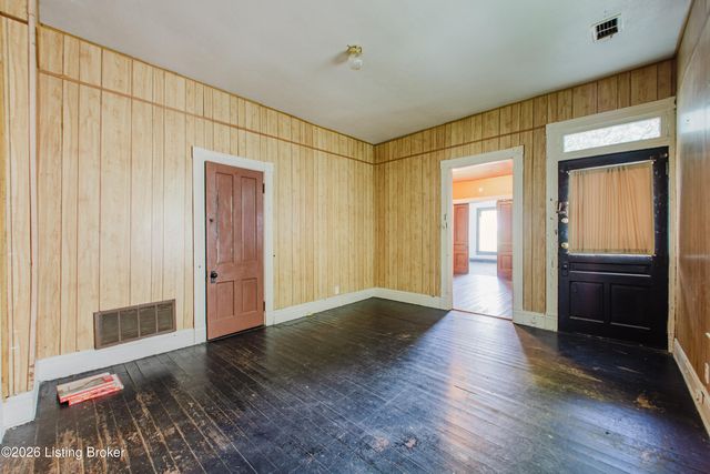 2012 Bank St, Louisville, KY 40203