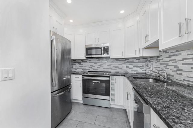 174 Ashford Avenue B, Dobbs Ferry, NY 10522