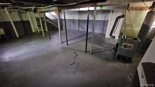 345 W Nevada Street, Highland Park, MI 48203