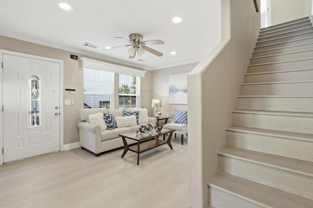 14685 Oka Road, Los Gatos, CA 95032