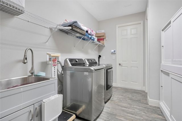 21914 BUTTERFLY KISS DRIVE, Land O Lakes, FL 34637