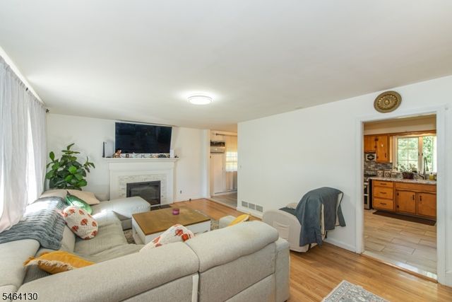 25 Sunset Ter, Wayne Twp., NJ 07470