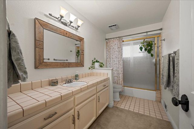 10 Capay Ct, Sacramento, CA 95831