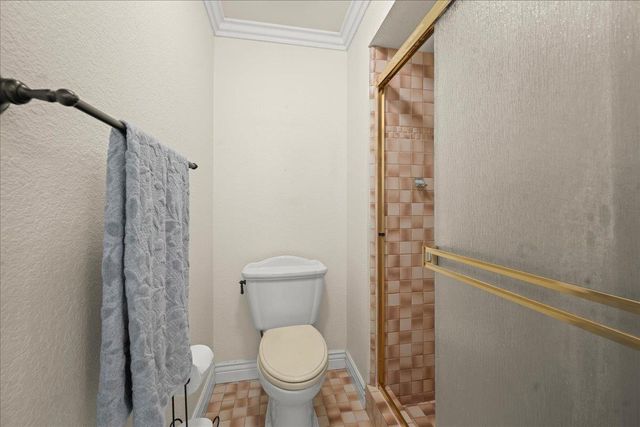 10 Capay Ct, Sacramento, CA 95831