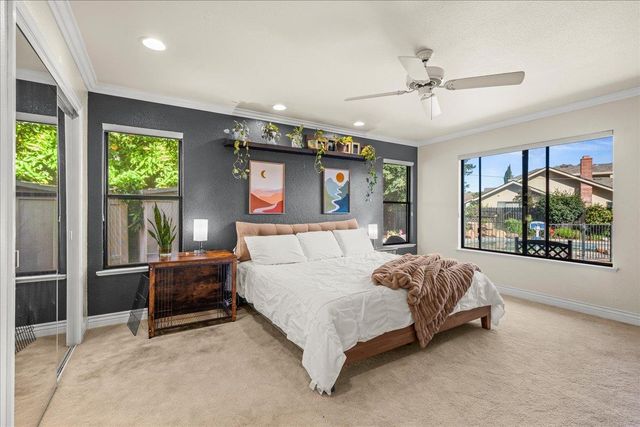 10 Capay Ct, Sacramento, CA 95831