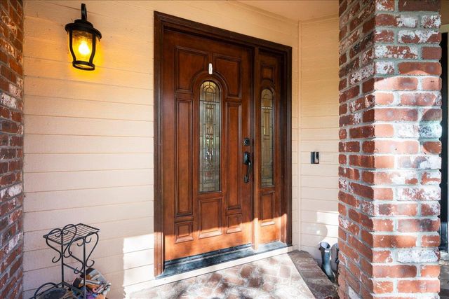 10 Capay Ct, Sacramento, CA 95831