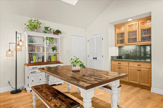 10 Capay Ct, Sacramento, CA 95831