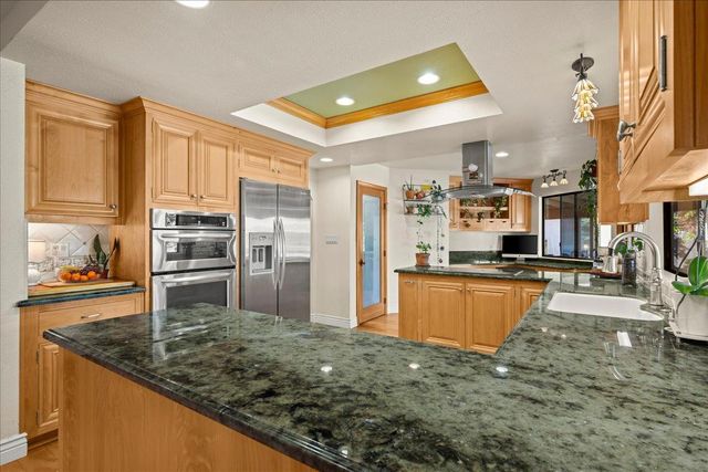 10 Capay Ct, Sacramento, CA 95831