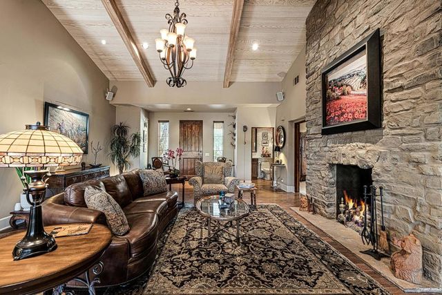 358 Villaggio E, Palm Springs, CA 92262