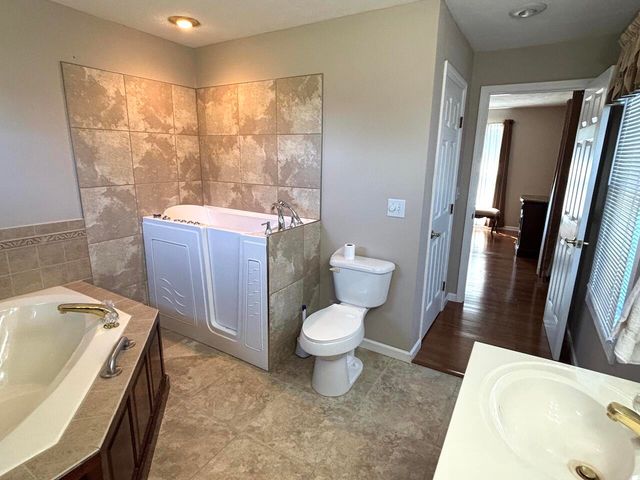 270 Jericho Road, Russell Springs, KY 42642