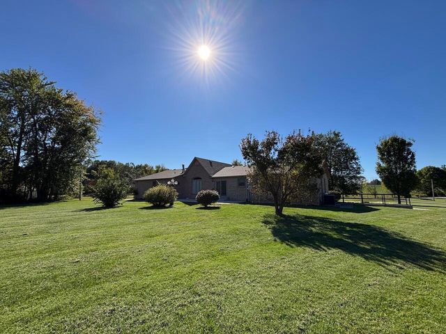 270 Jericho Road, Russell Springs, KY 42642