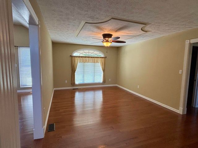 270 Jericho Road, Russell Springs, KY 42642