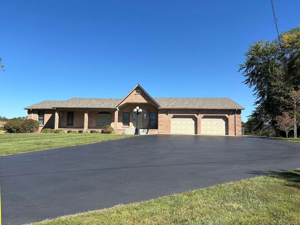 270 Jericho Road, Russell Springs, KY 42642